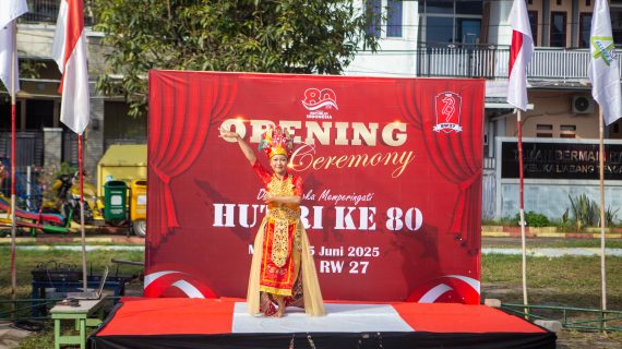 Meriah! Pembukaan Acara 17 Agustusan Antar RT RW 27 Alinda Kencana